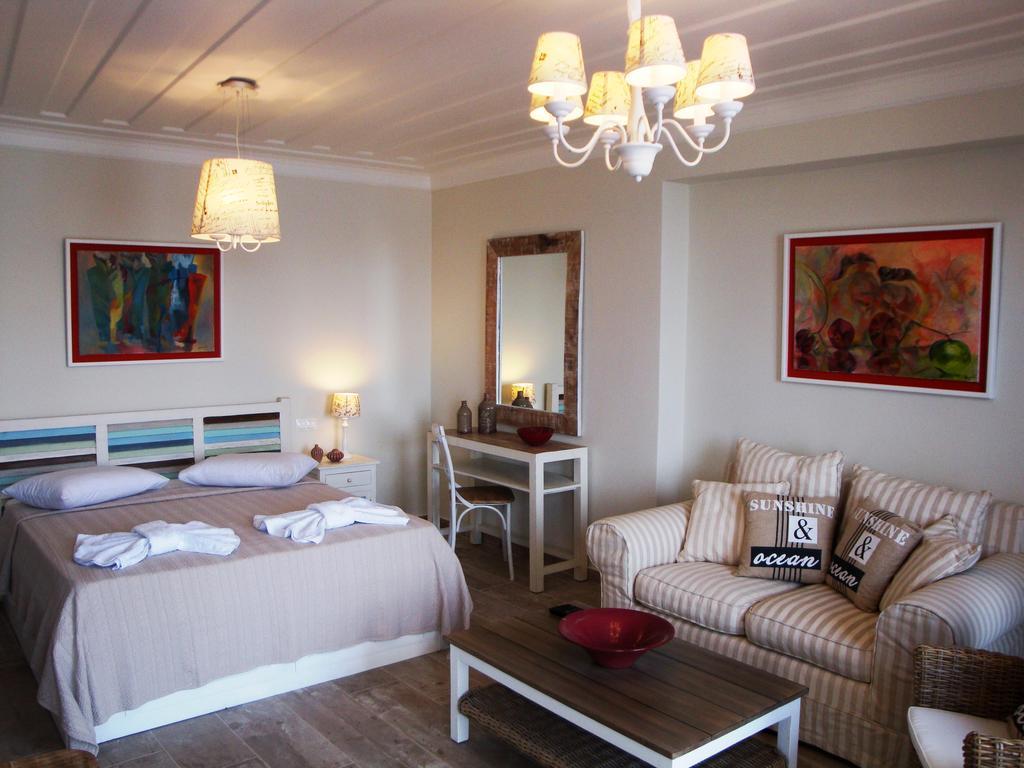 Halkis Muses Villa Bagian luar foto