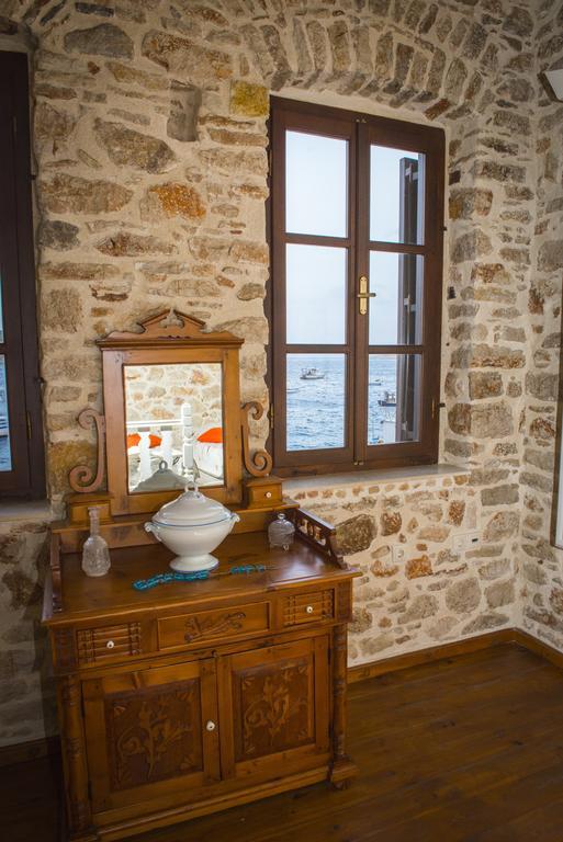 Halkis Muses Villa Bagian luar foto